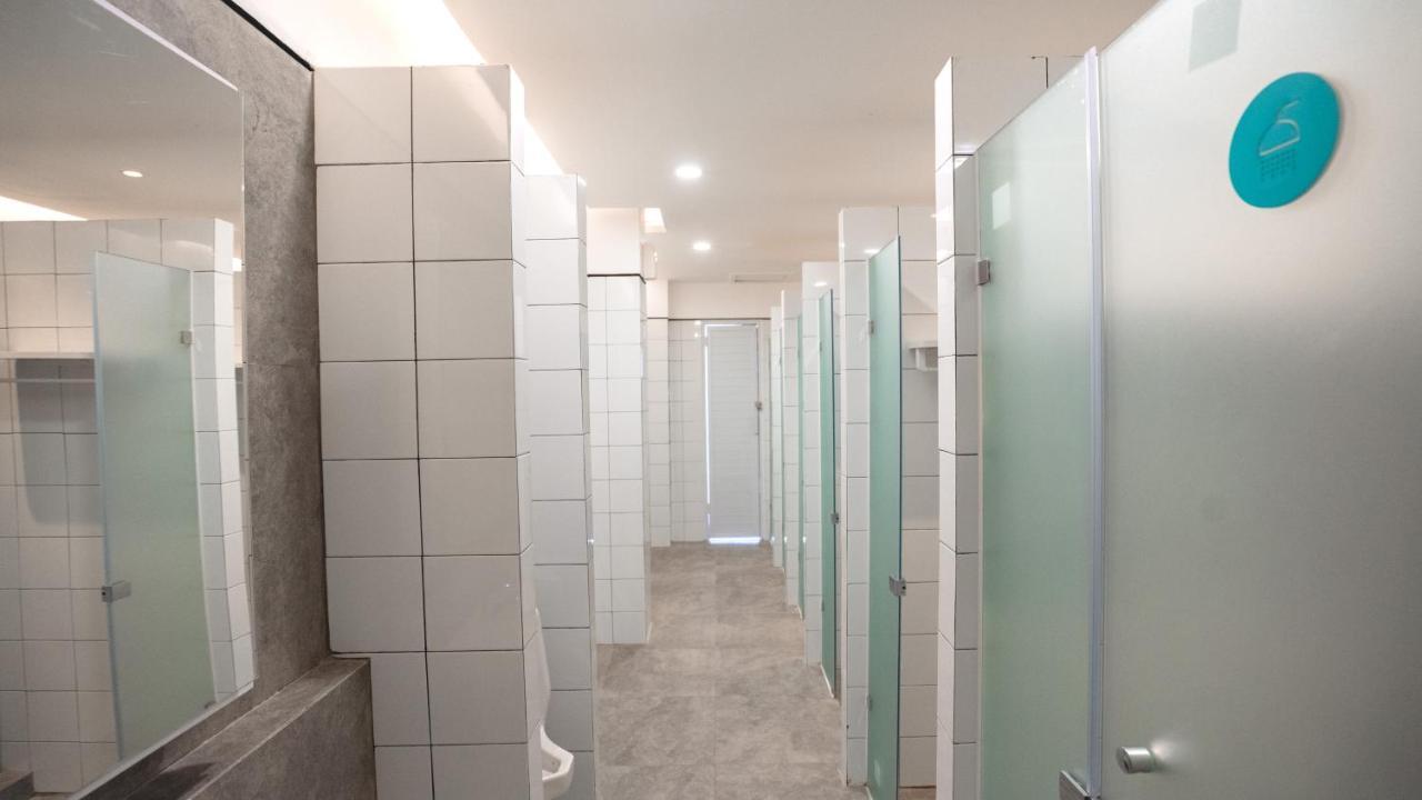 Hotel Bobopod Malioboro, Yogyakarta Exterior foto